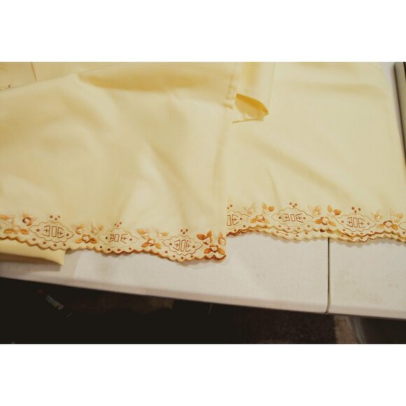 Hand Made Hand Embroidered Ivory Traditional Oriental Pants & Blouse Shirt Small - Picture 6 of 6